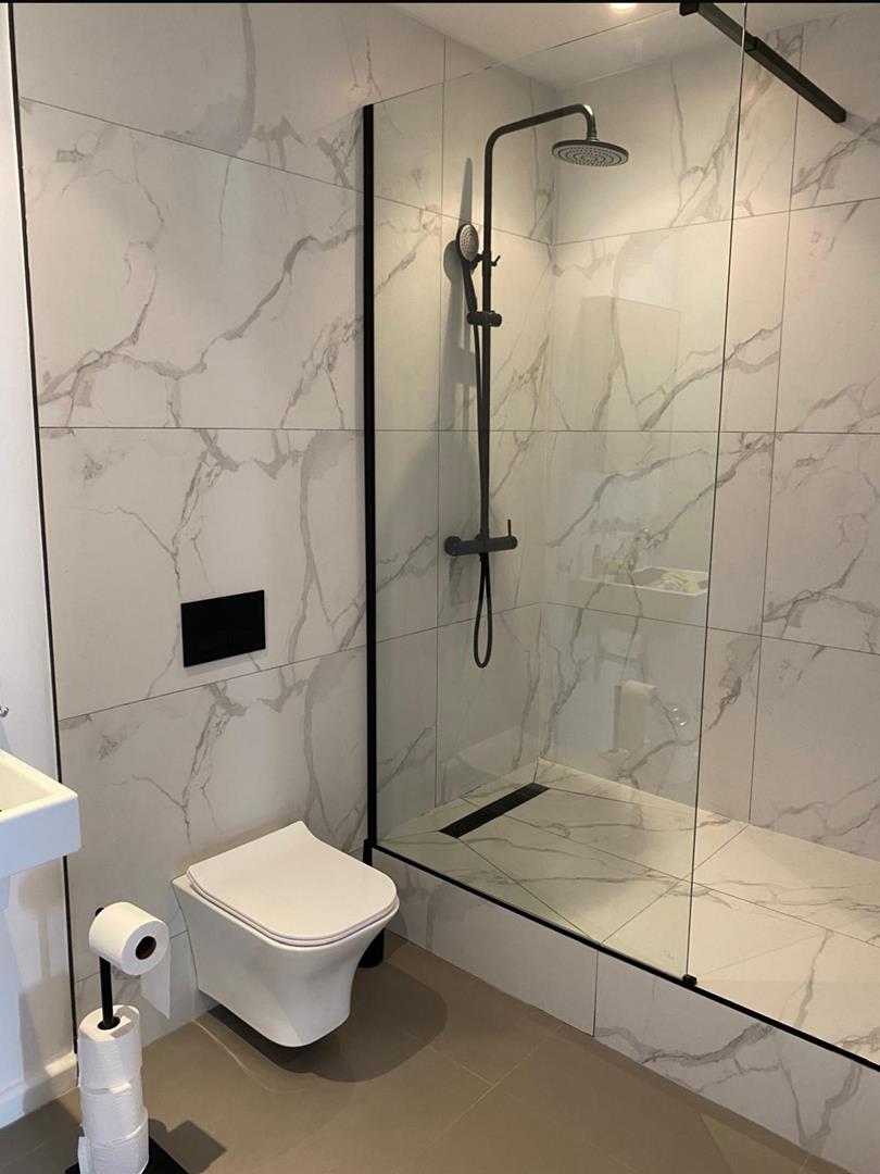 1 Bedroom Property for Sale in Sea Point Western Cape